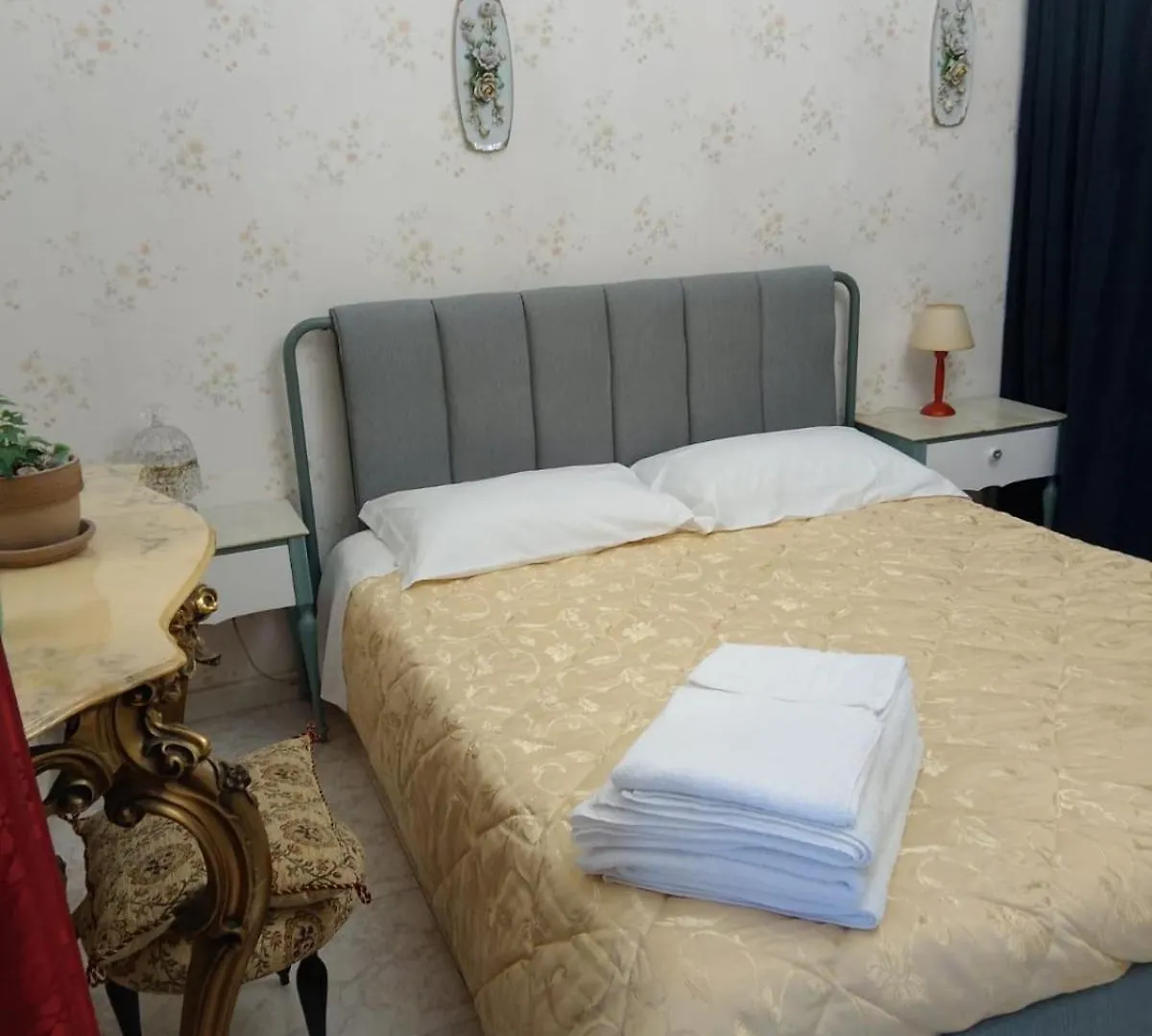 Homestay Carmelo'S Home Catania Italy